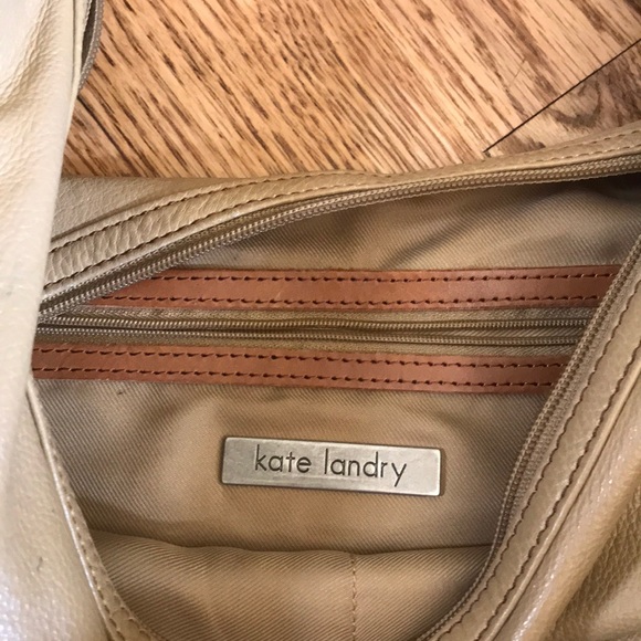 Unique design leather purse - Picture 2 of 8